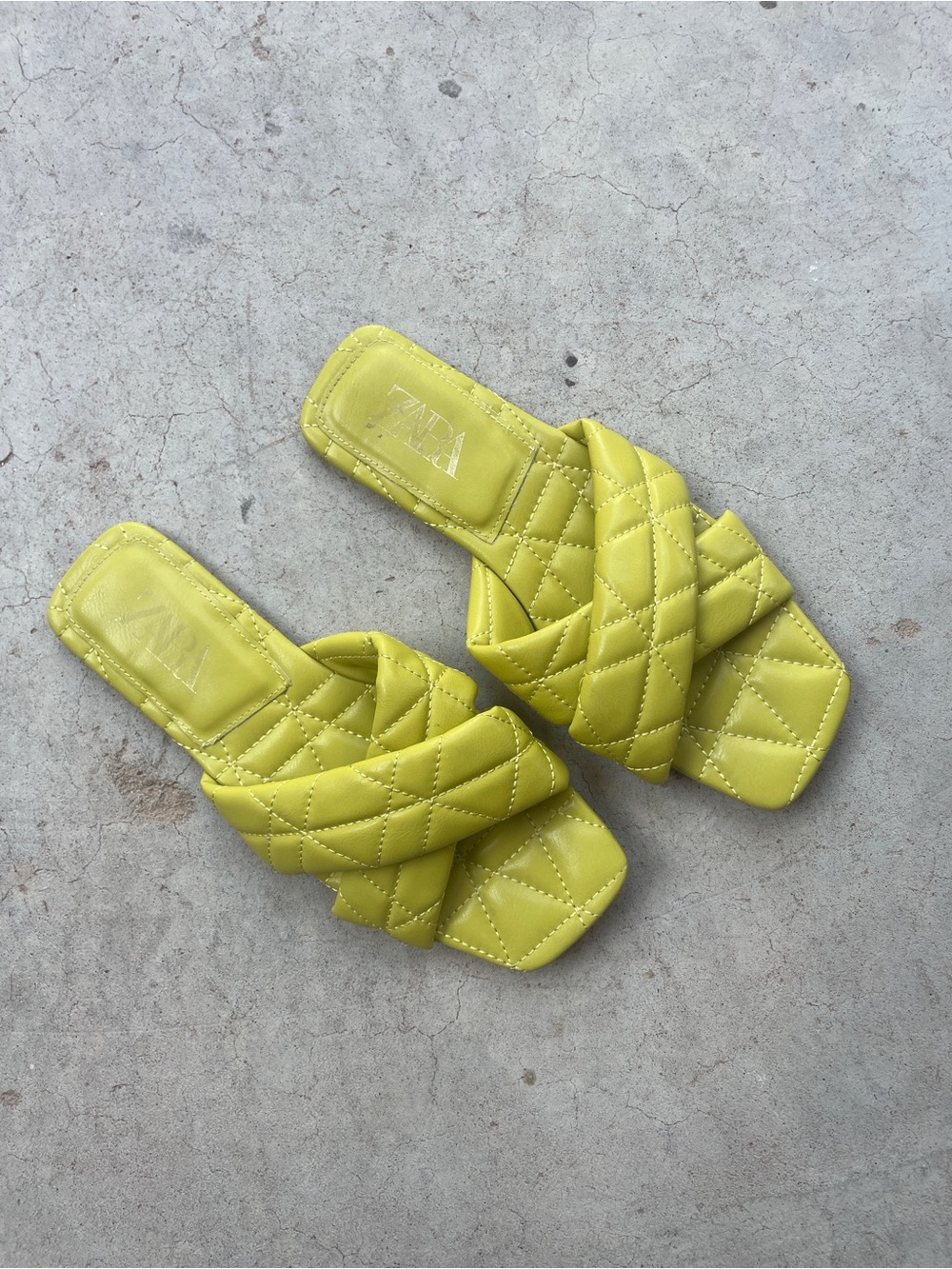 Zara Chartreuse puff slide sandal size 39/9